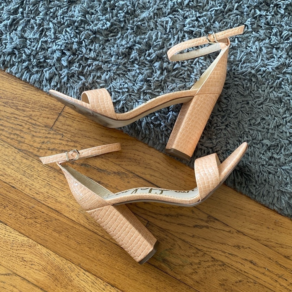 Sam Edelman YARO Ankle Strap Block Heel Peach Color Size 9